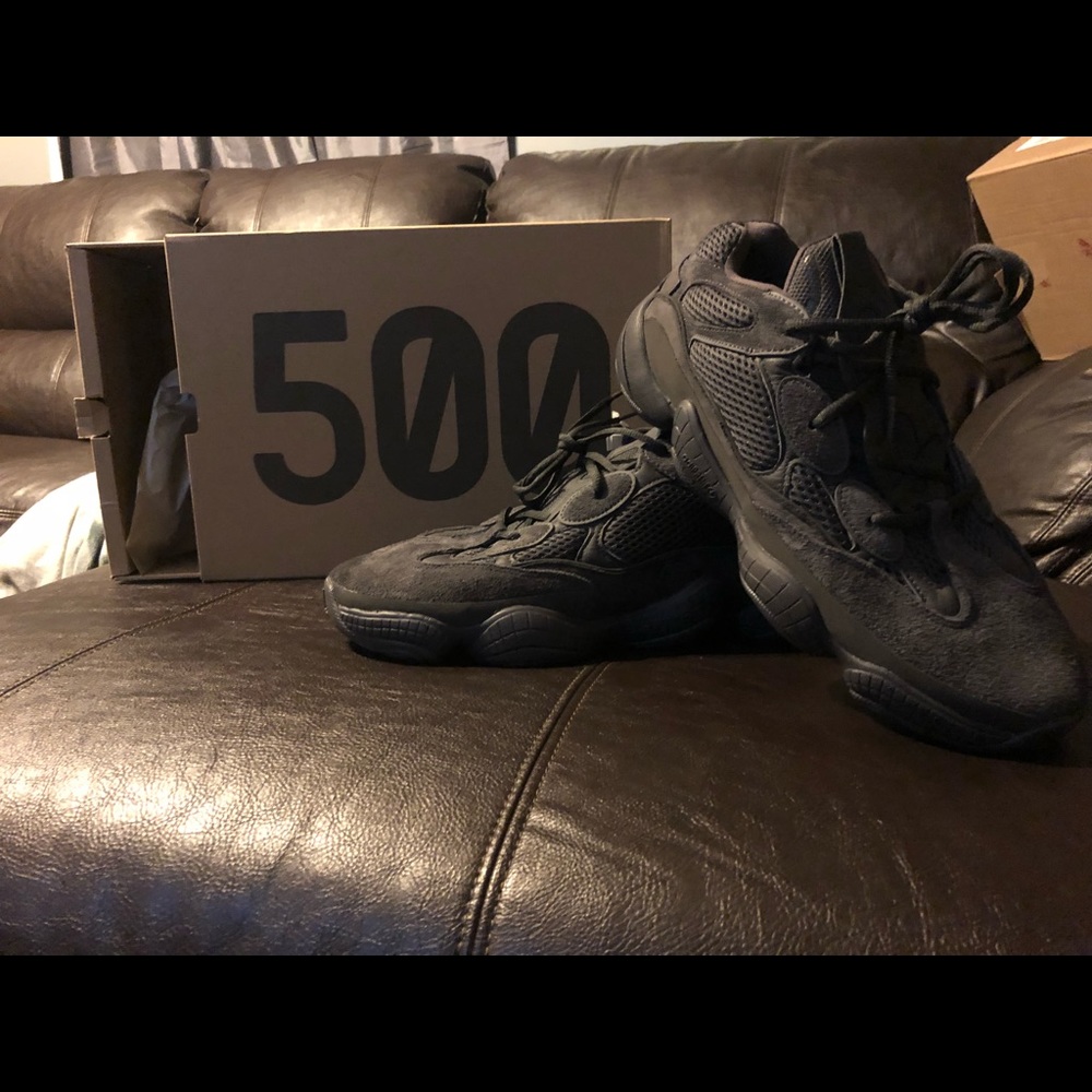 Yeezy 500 utility black